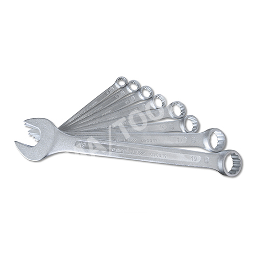 Combination wrench set